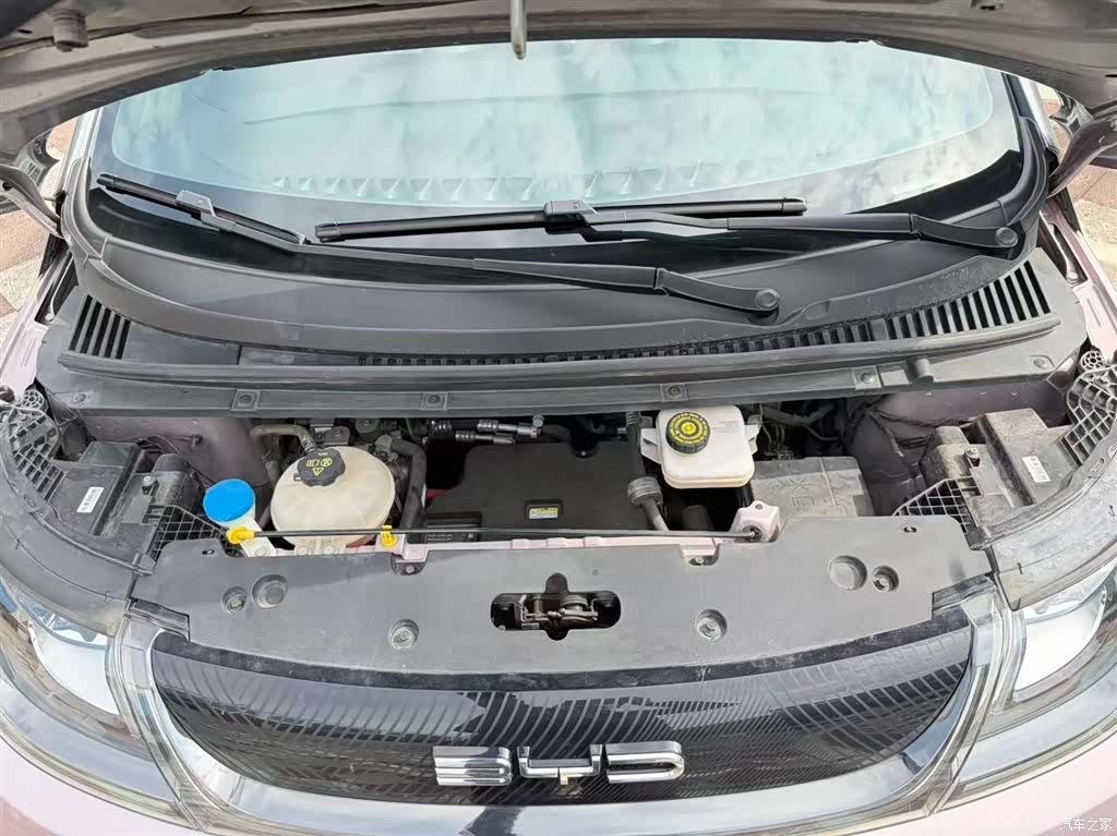 BYD Dolphin, 2022 19