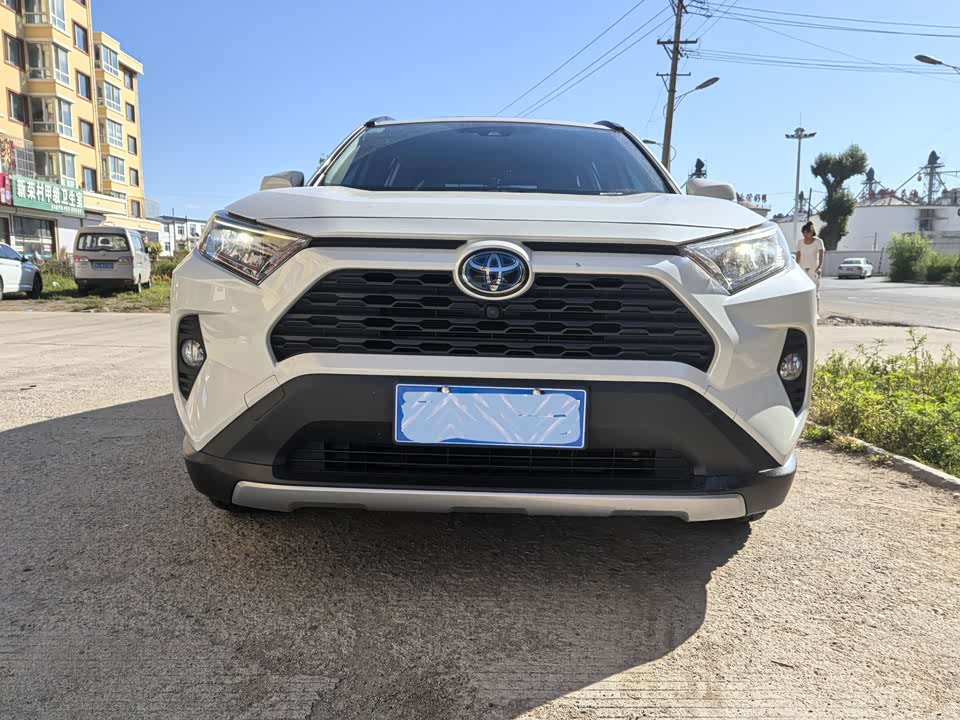 Toyota RAV4 Rongfang
