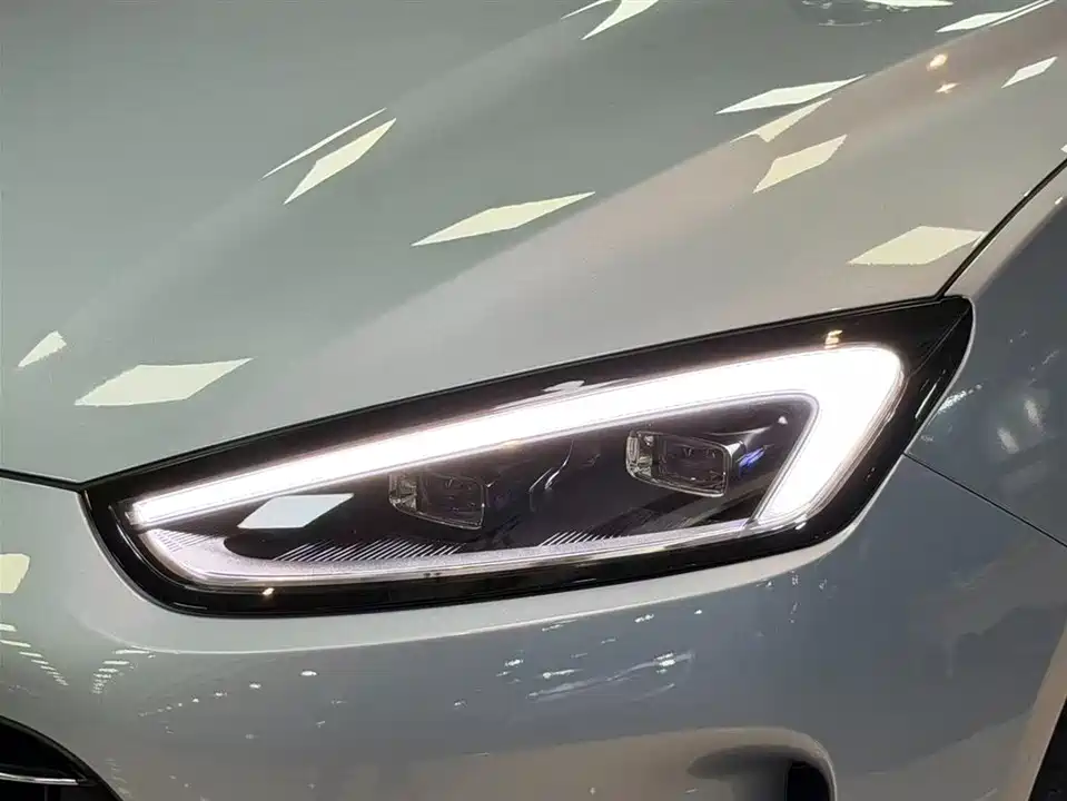 AITO Ask the world M5