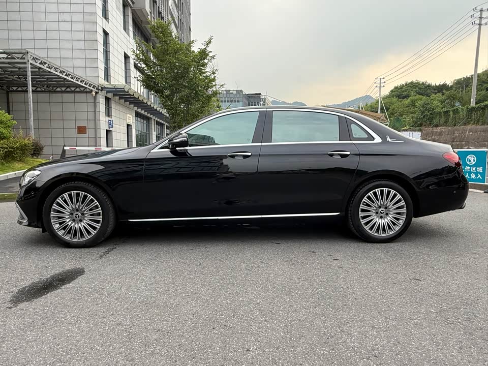 Mercedes-Benz E-class Mercedes-Benz E-class