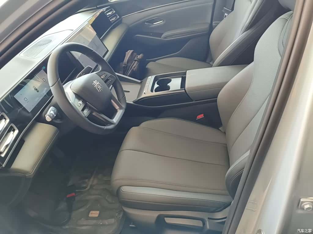 BYD Qin, 2026 15