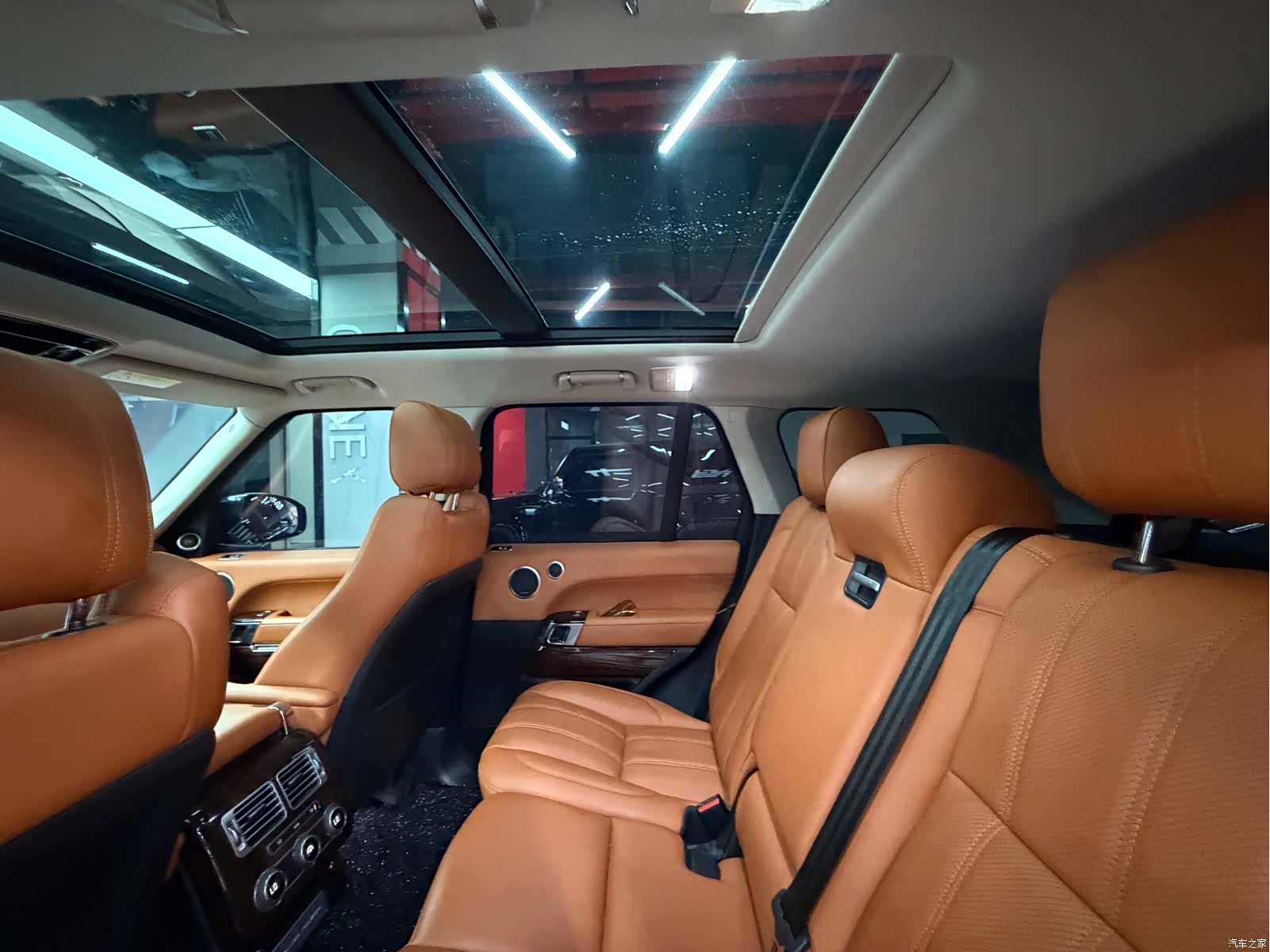 Land Rover Range Rover, 2018 30