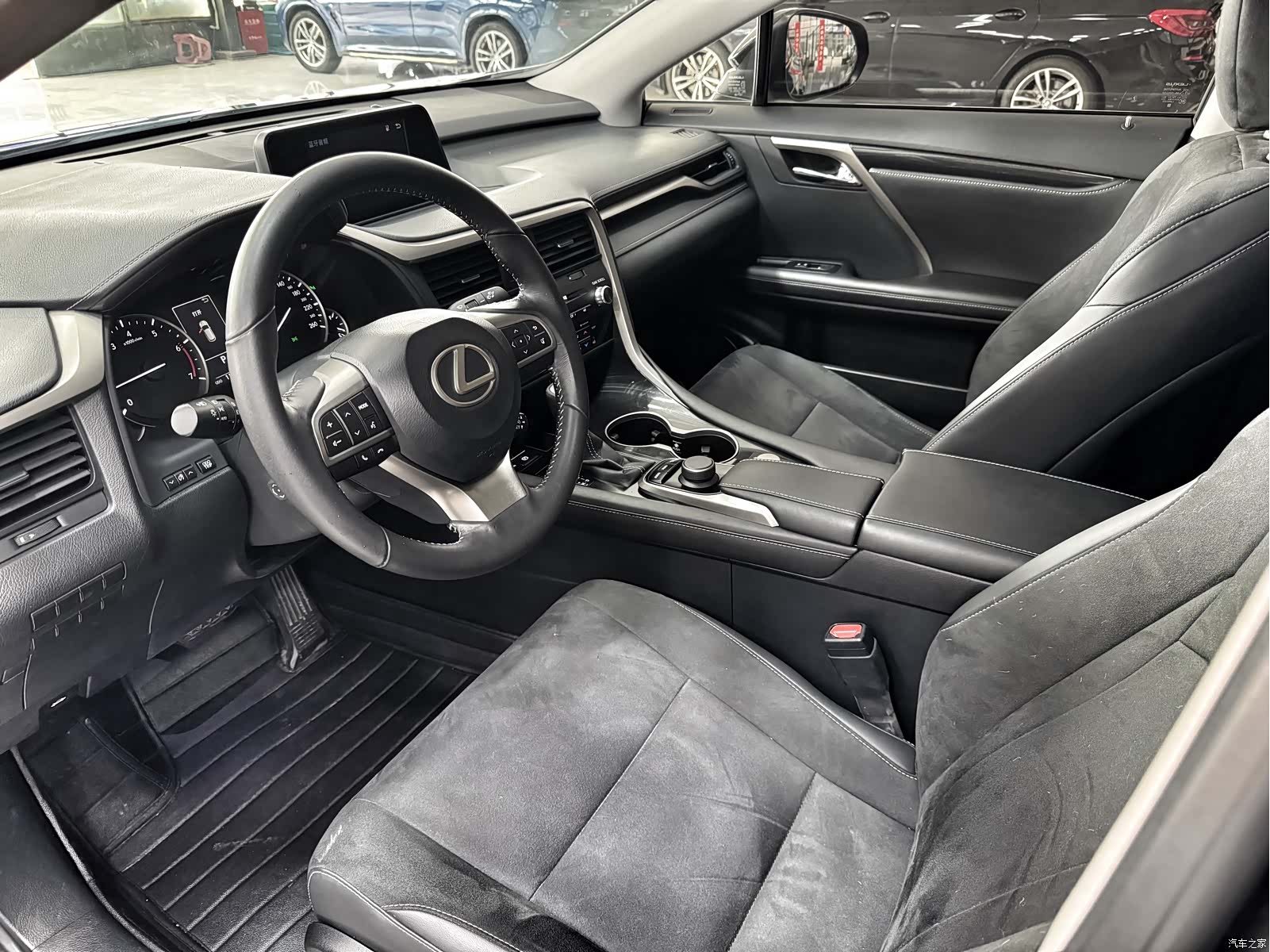 Lexus RX, 2017 9