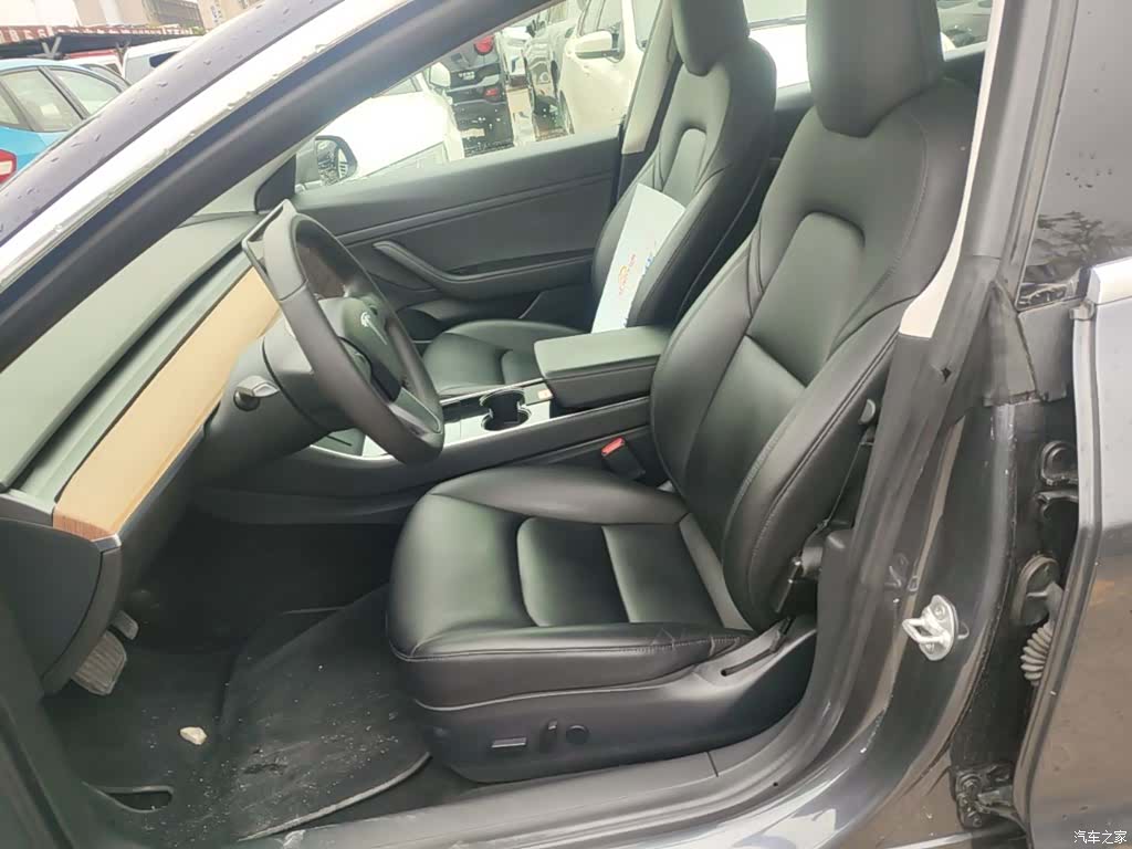 Tesla Model 3, 2020 15