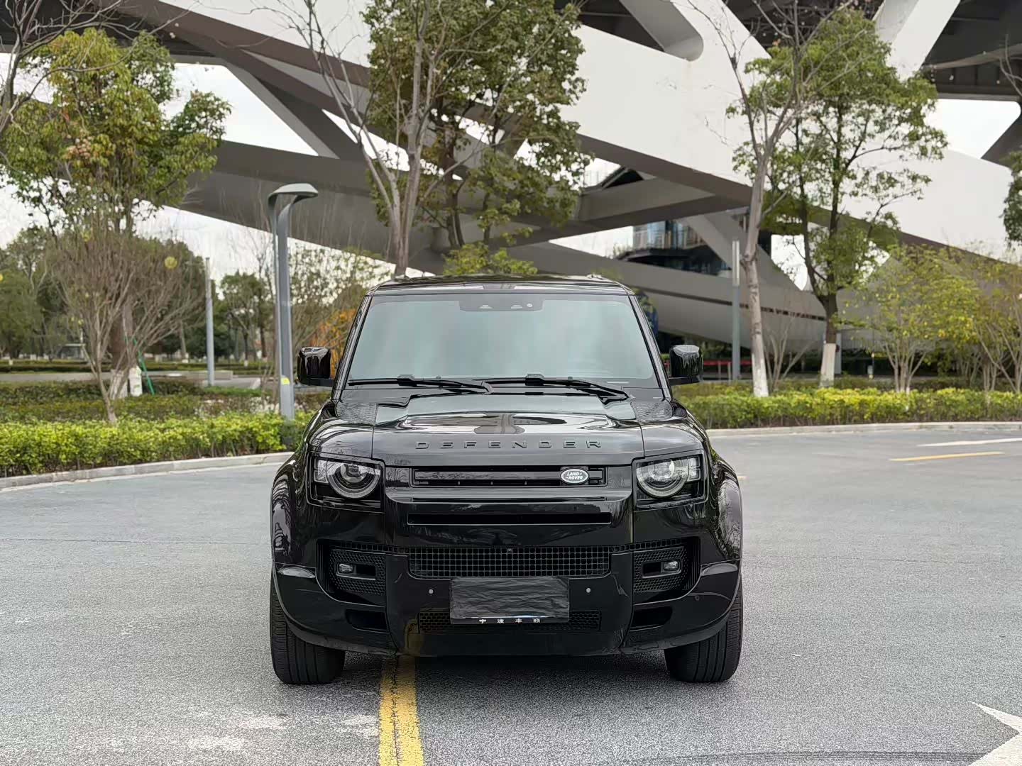 Land Rover Defender, 2024 2