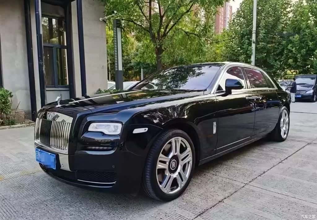 Rolls-Royce Ghost, 2013 1