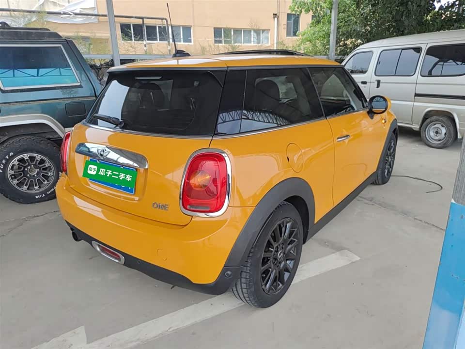 MINI MINI