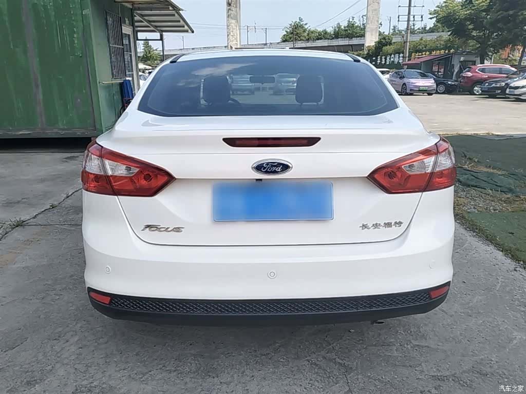 Ford Focus, 2015 6