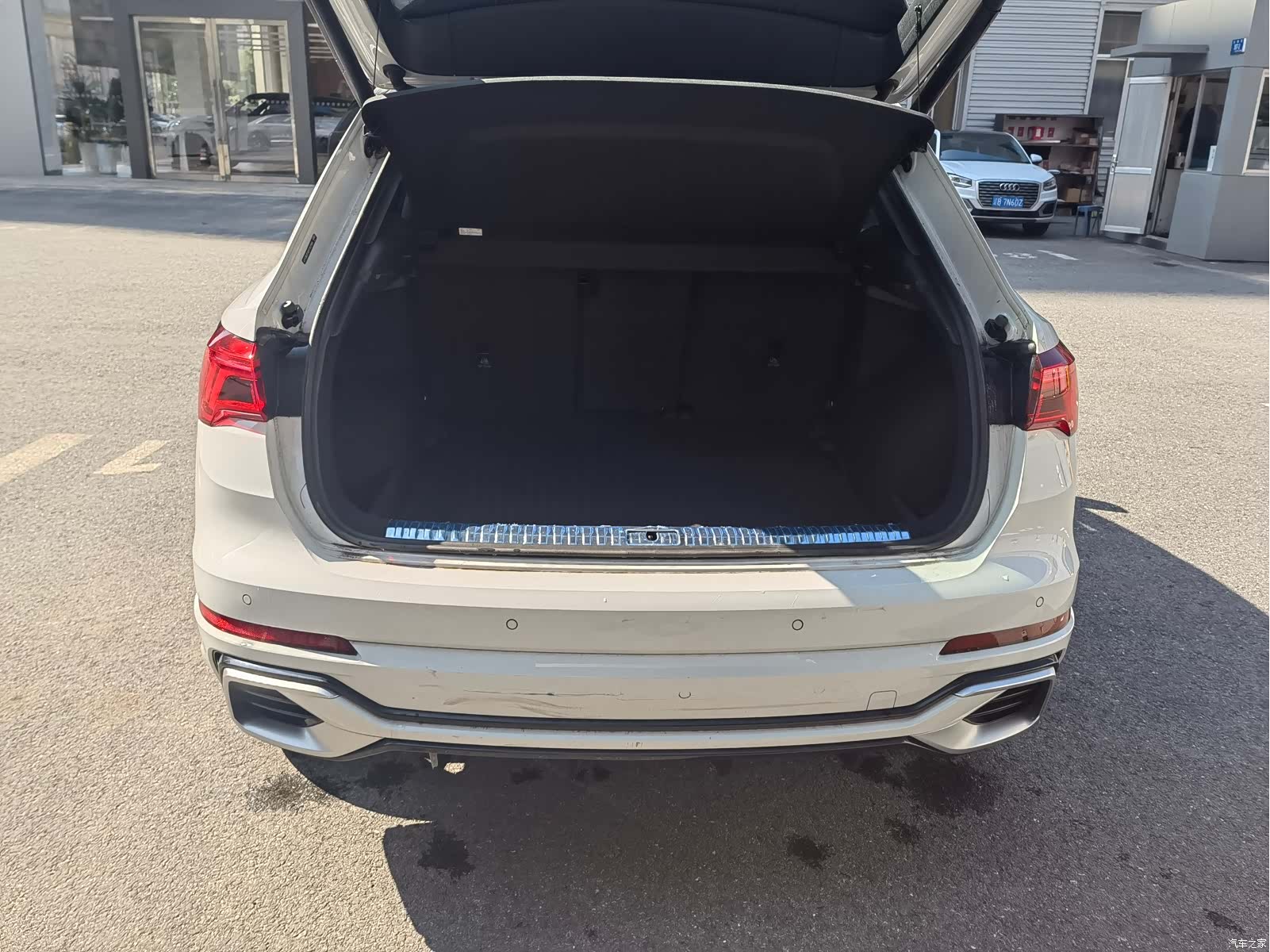 Audi Q3, 2025 8