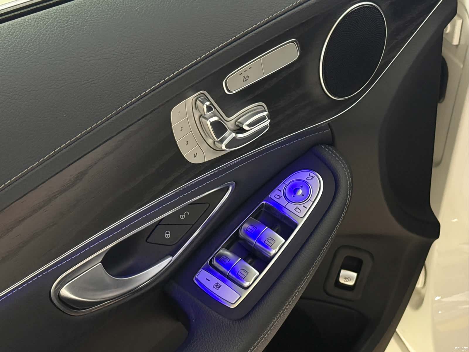 Mercedes-Benz C-Class, 2020 10