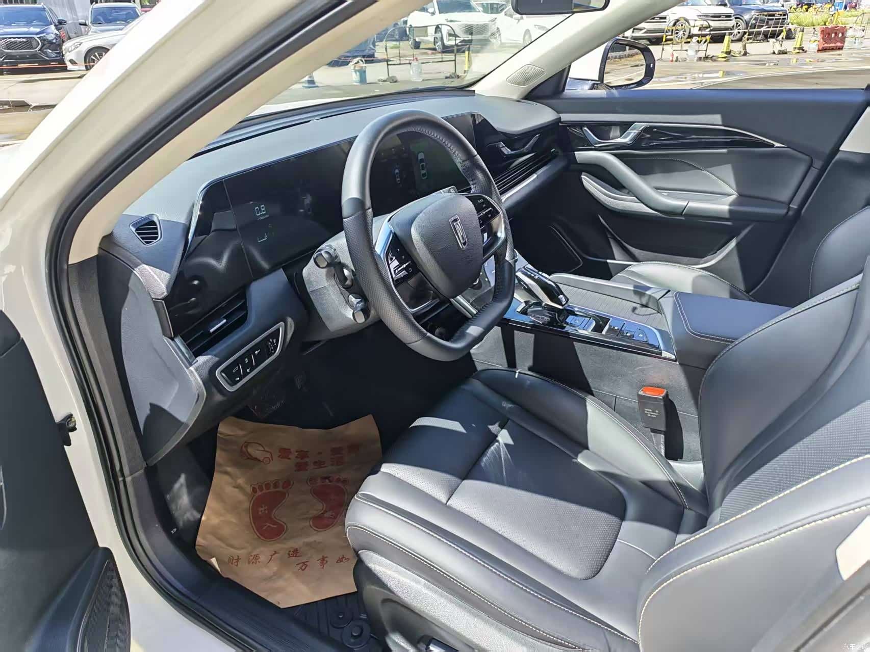 Bestune B70, 2022 4