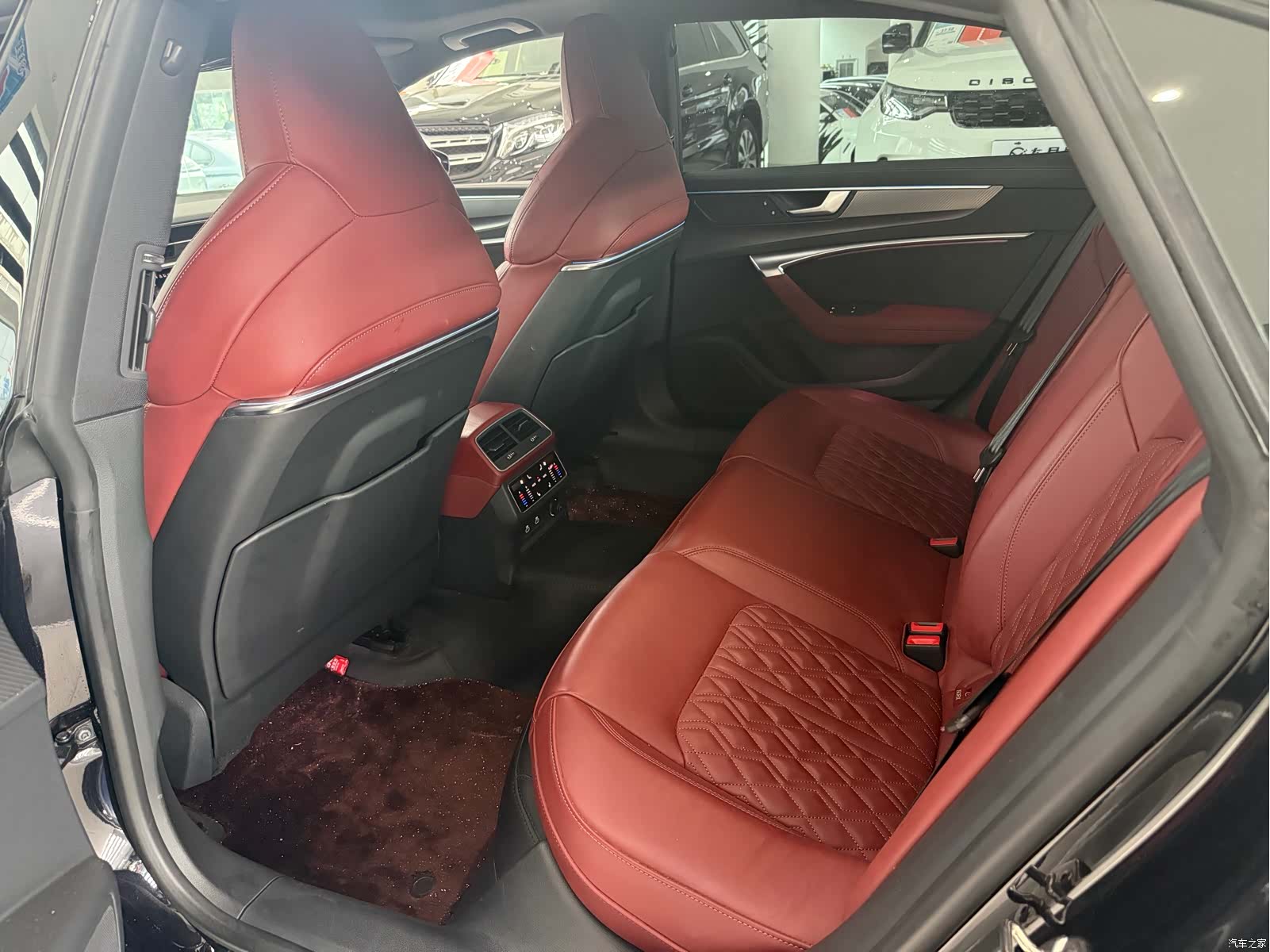 Audi A7L, 2024 11