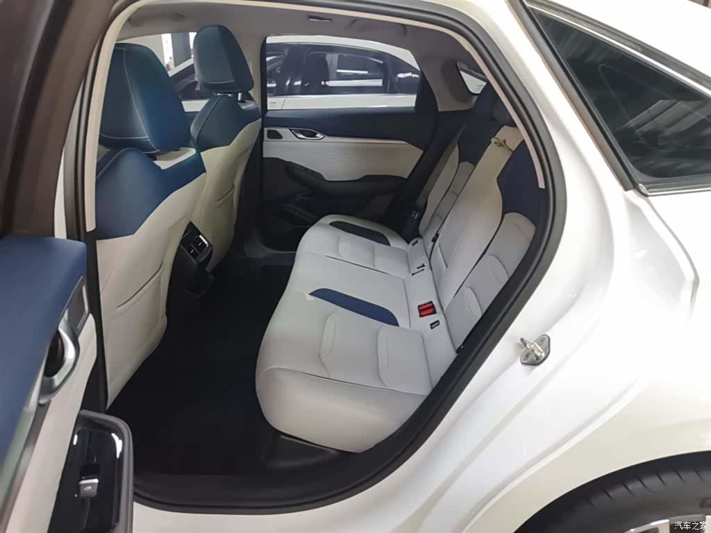 Geely Preface, 2021 17