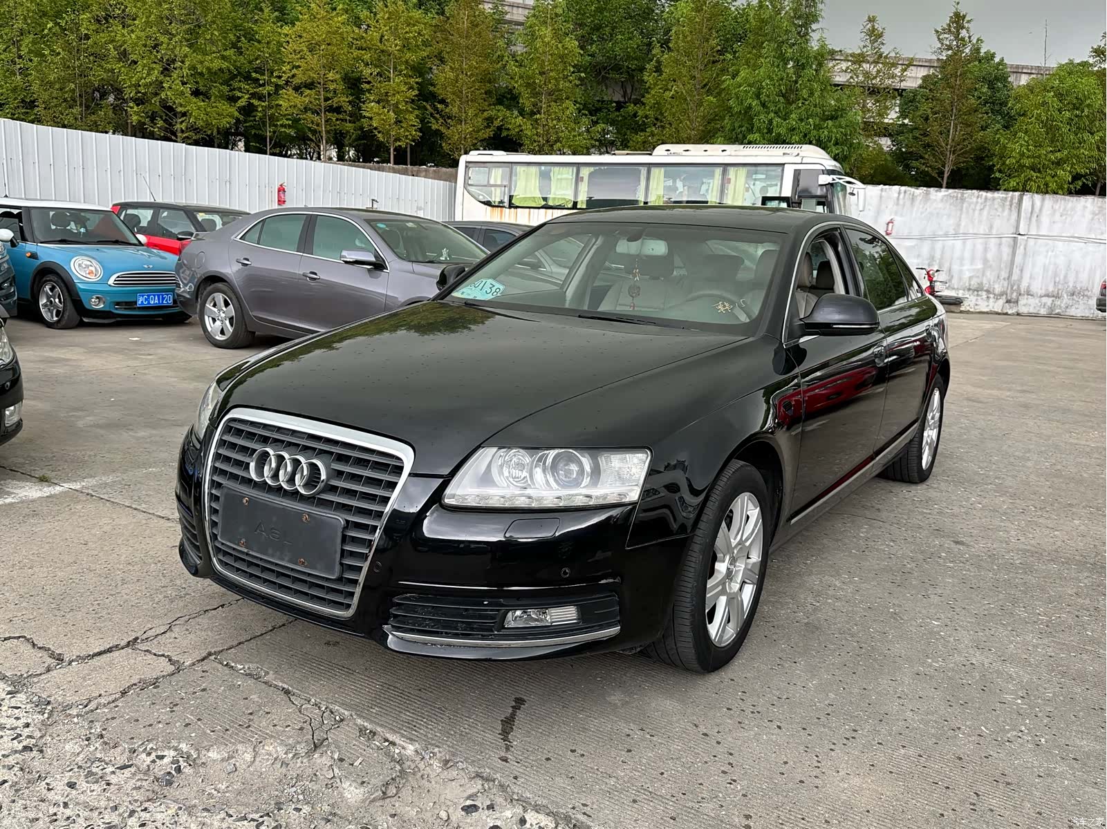 Audi A6L, 2010 1