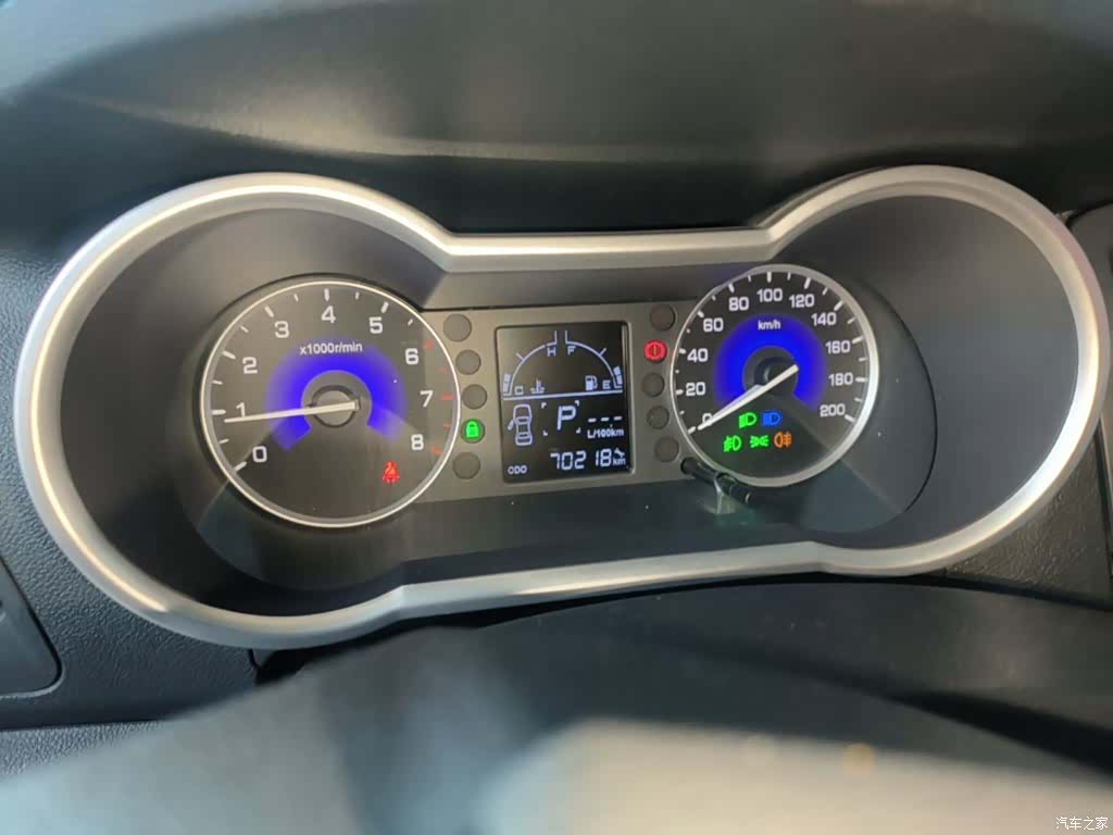 DongFeng AX3, 2017 12