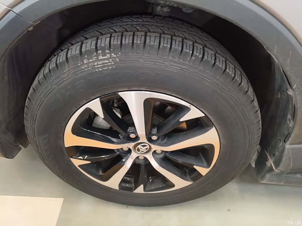 Toyota RAV4, 2017 23