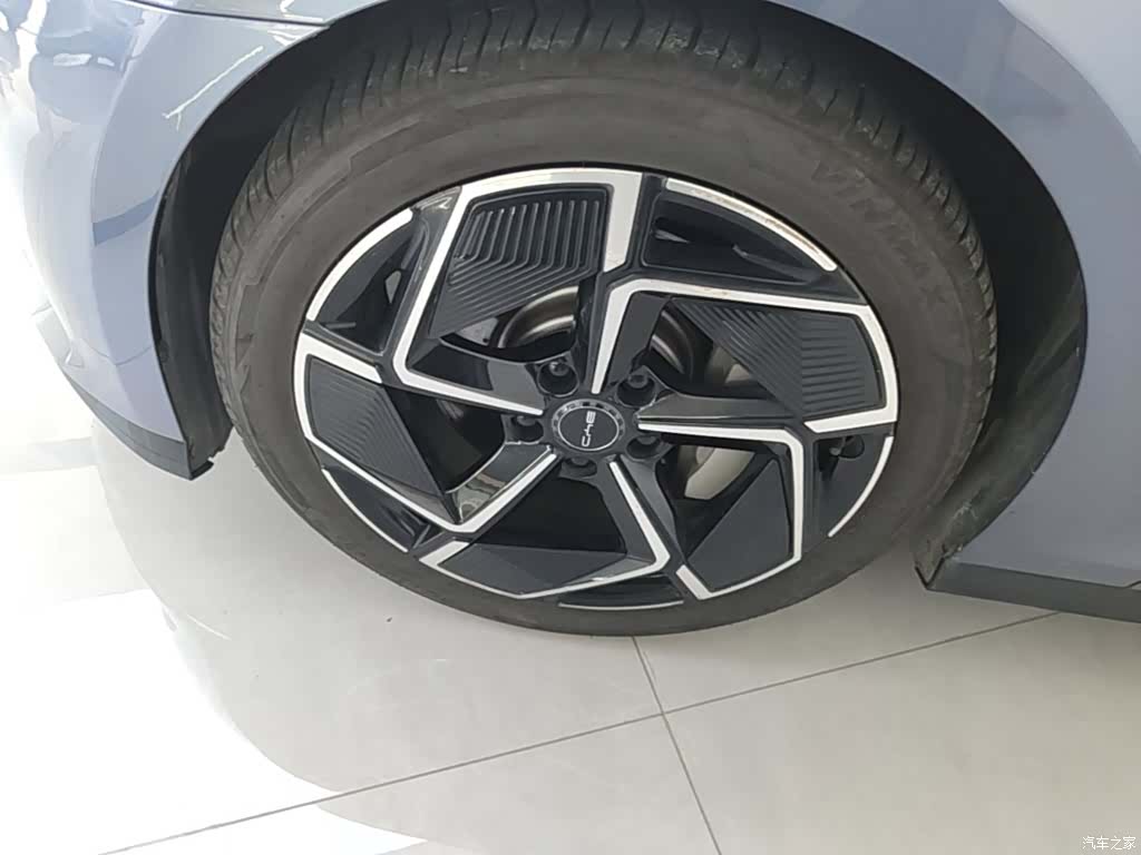 BYD Seal, 2023 23