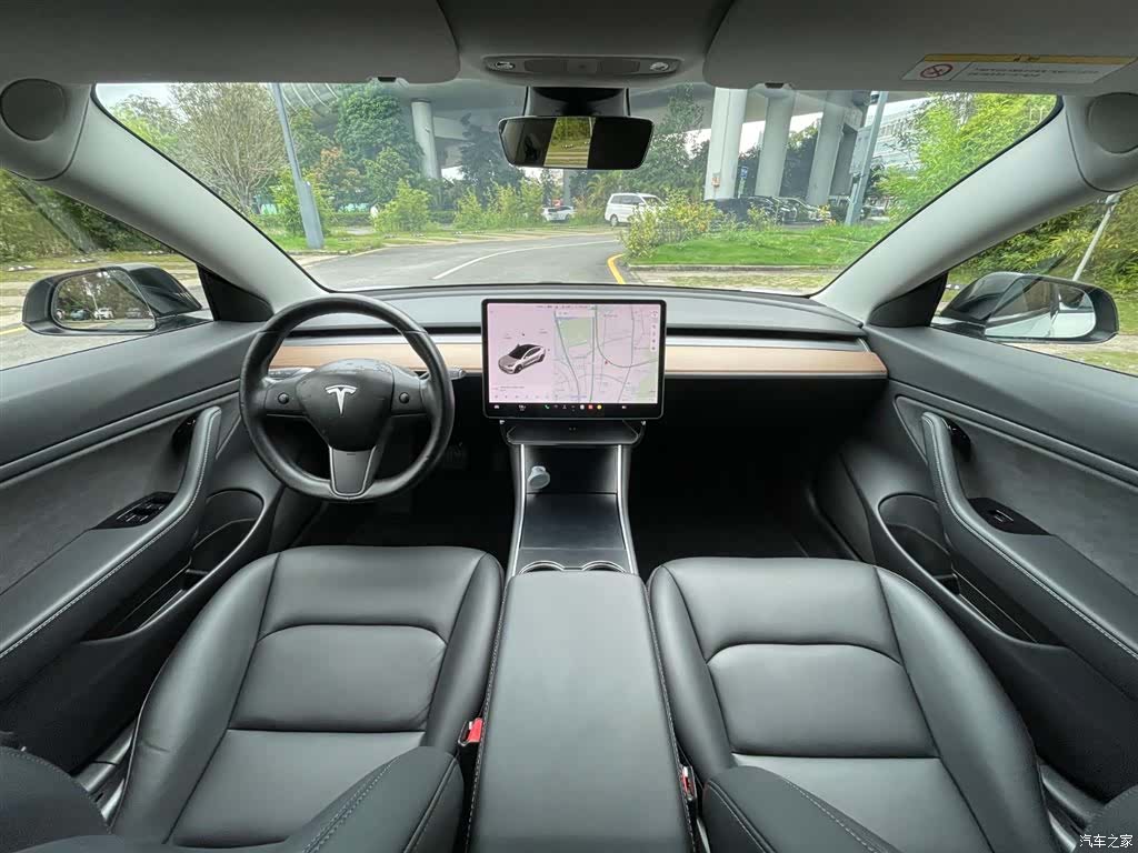 Tesla Model 3, 2019 12