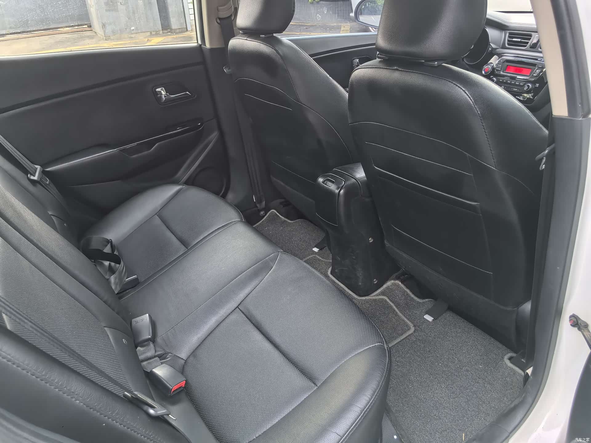 Kia K2, 2012 16