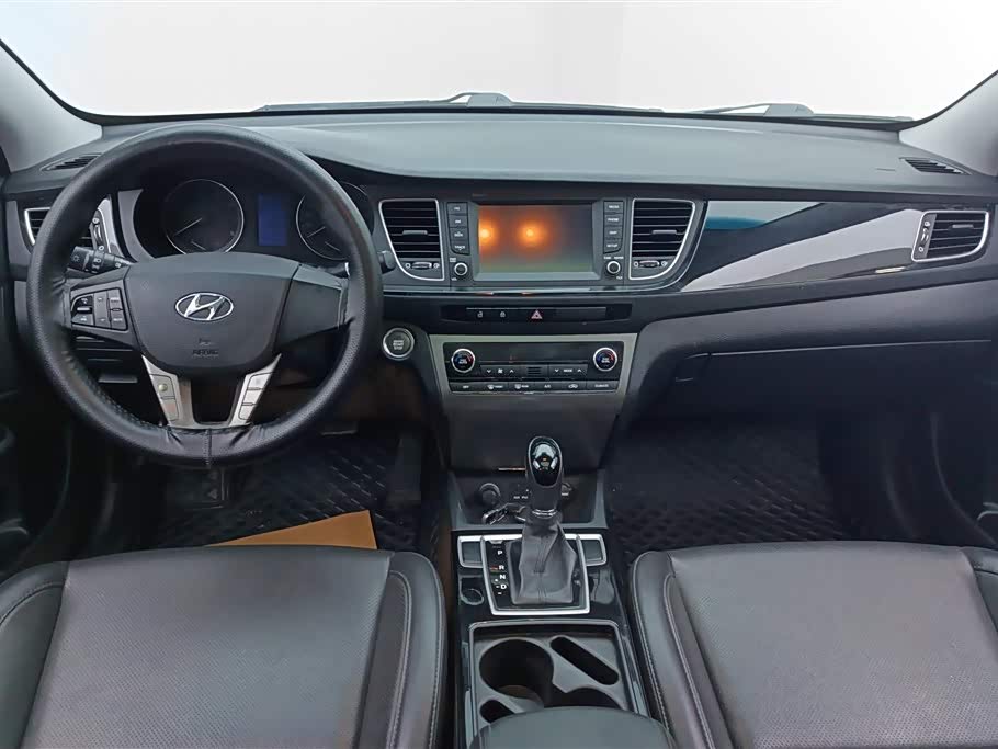 Hyundai Name picture