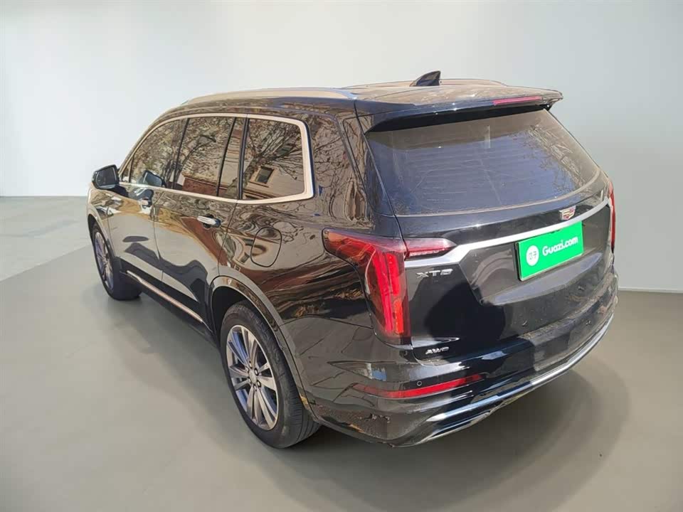 Cadillac XT6