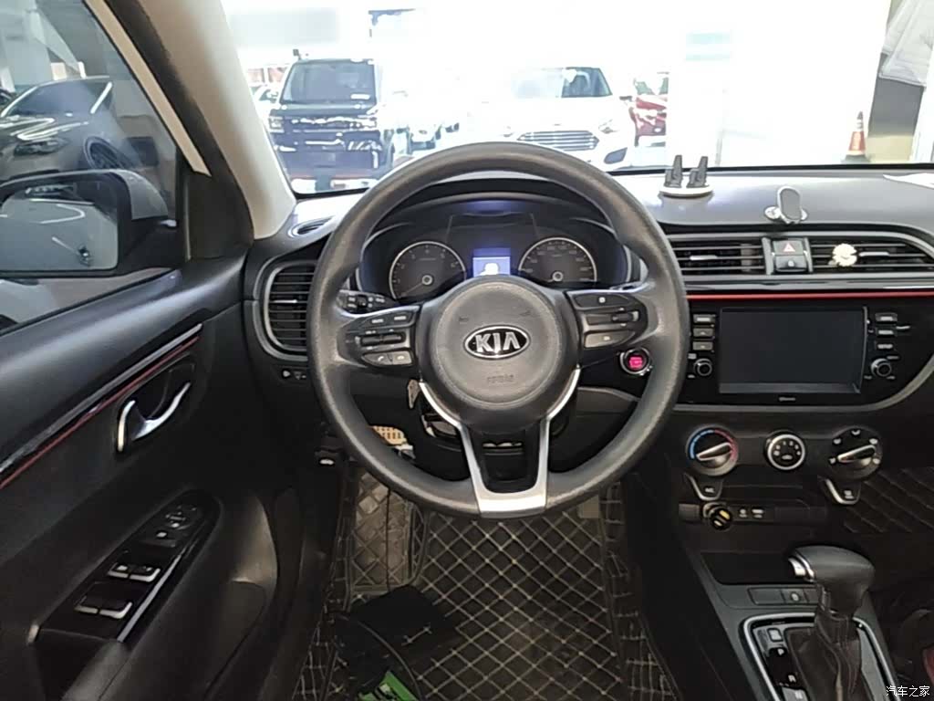 Kia KX, 2018 11