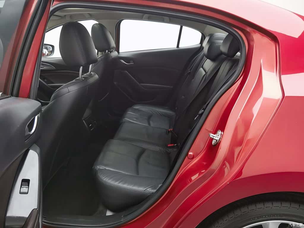 Mazda Mazda3, 2018 15