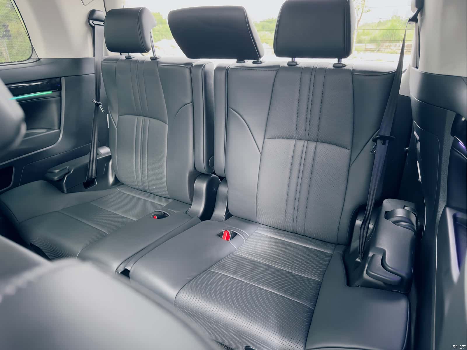 Toyota Vellfire, 2020 15