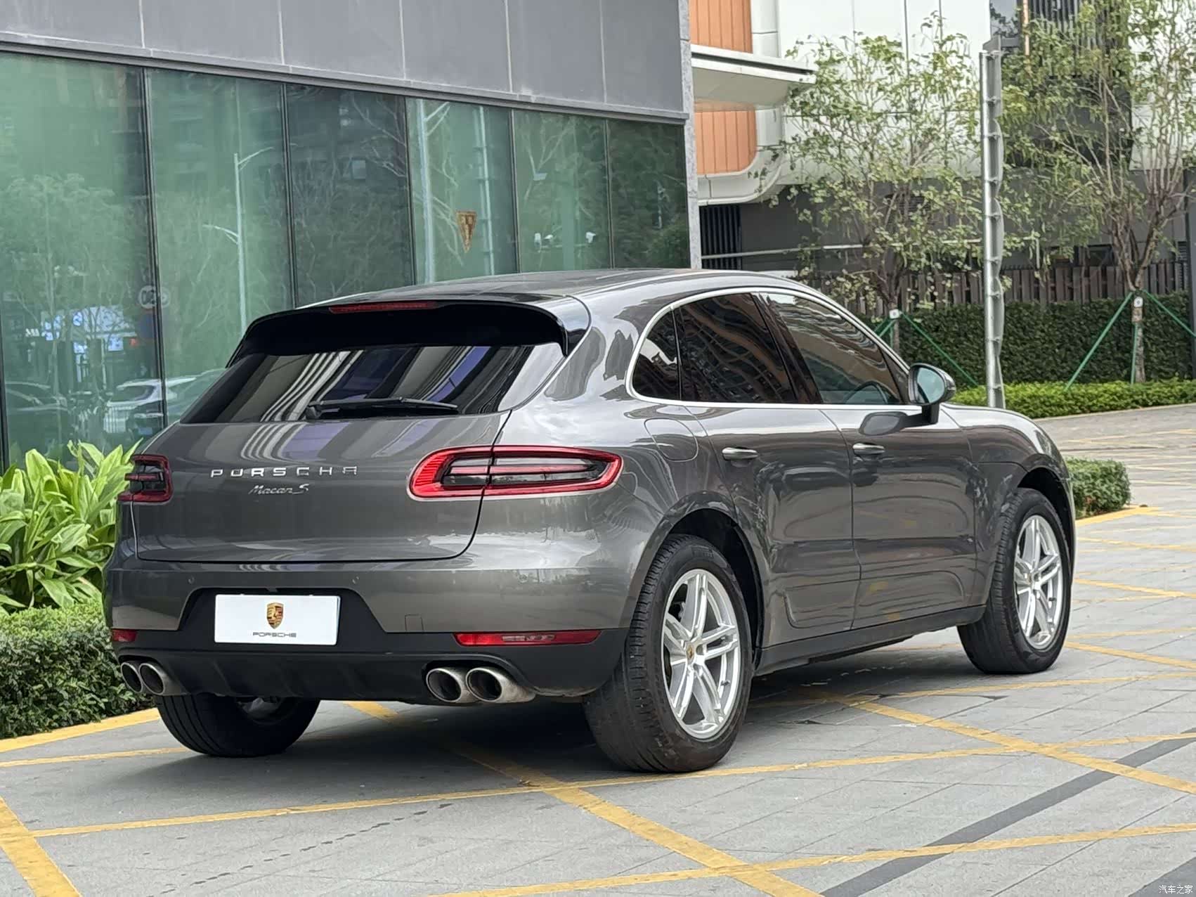 Porsche Macan, 2016 10