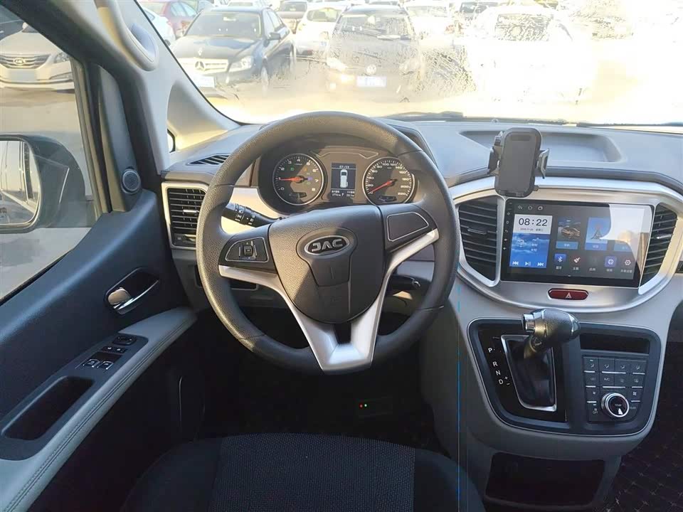 JAC Refine Ruifeng M4