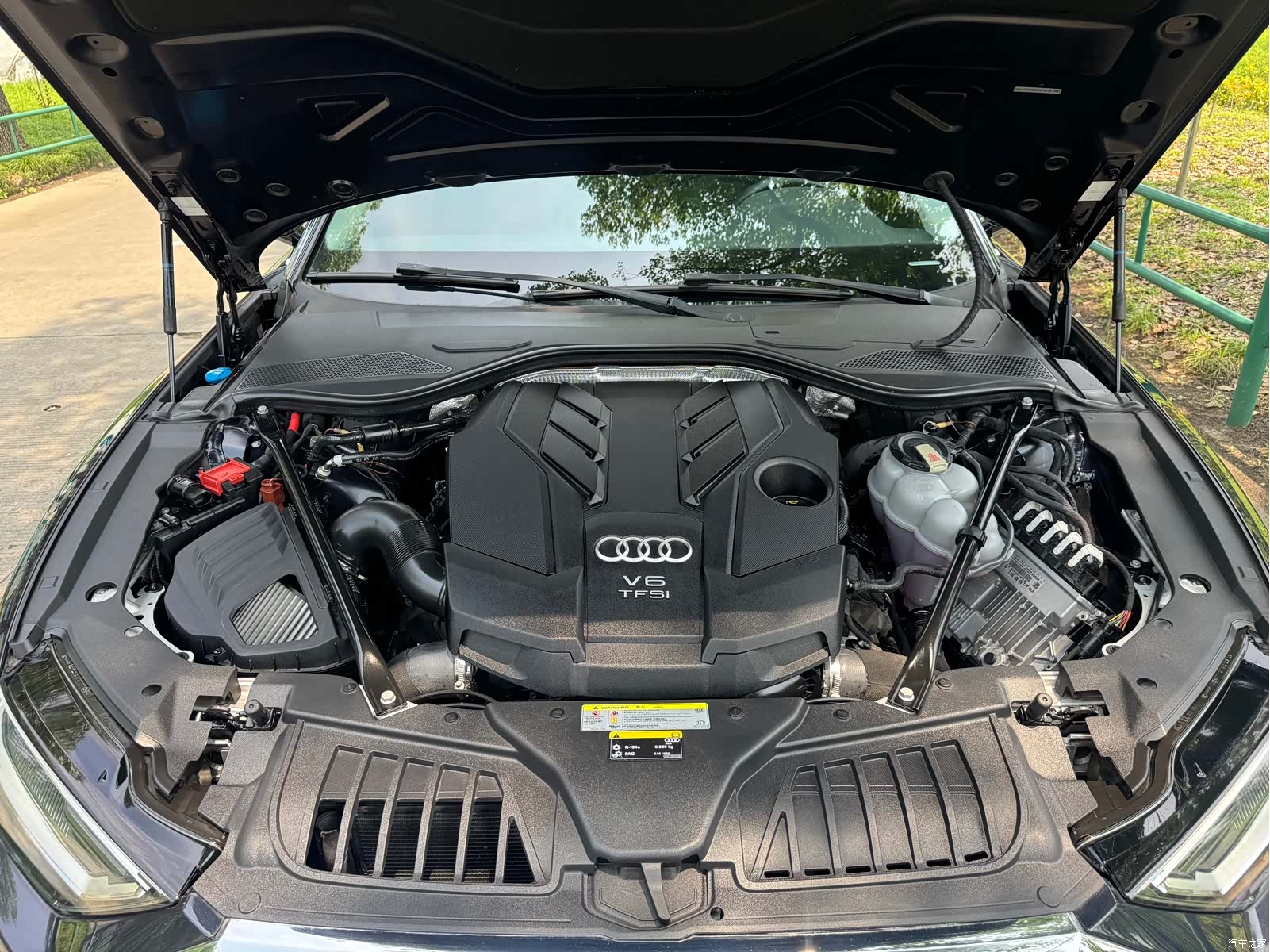 Audi A8L, 2021 15