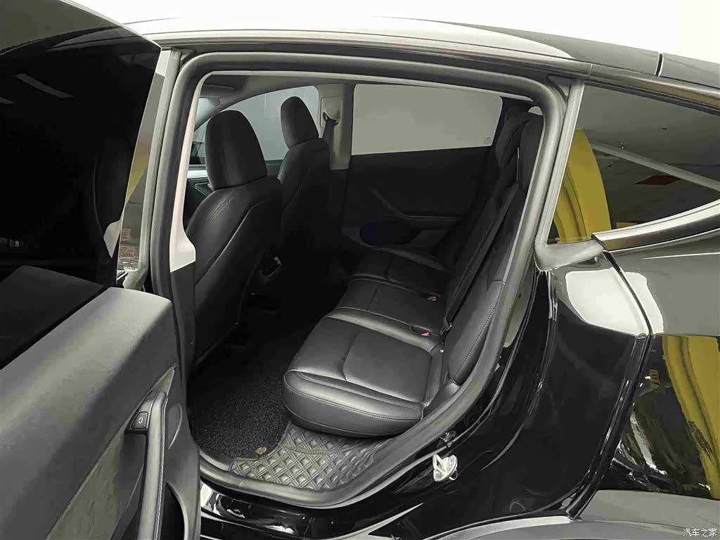 Tesla Model Y, 2024 все фото