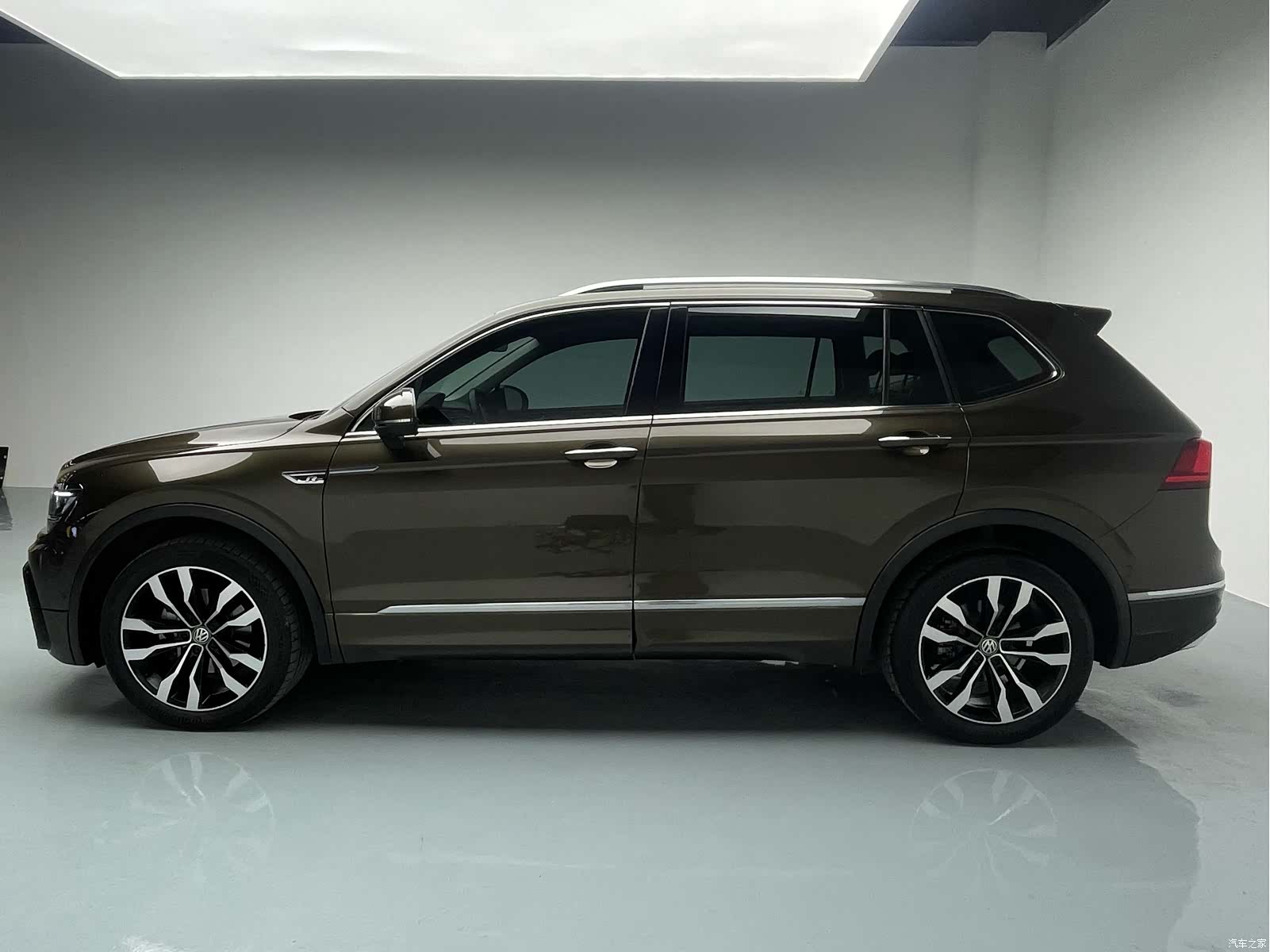 Volkswagen Tiguan L, 2020 6