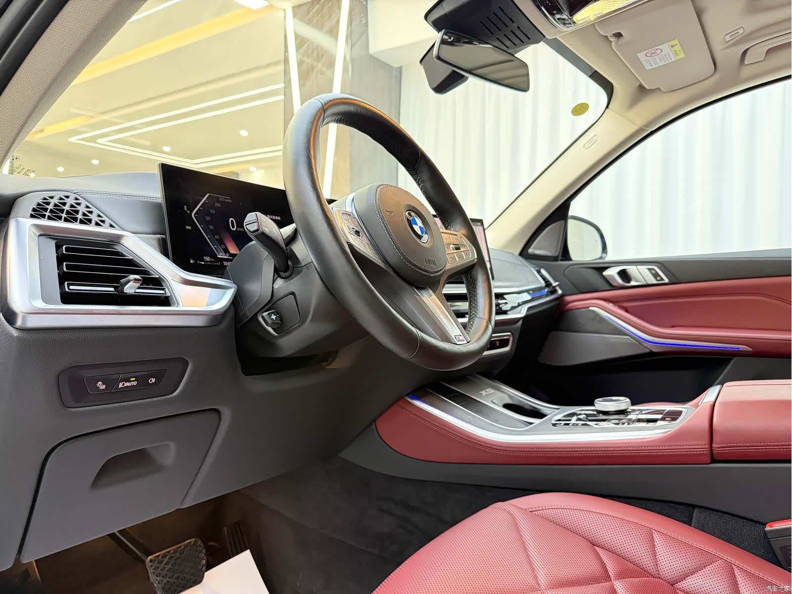 BMW X5, 2025 все фото