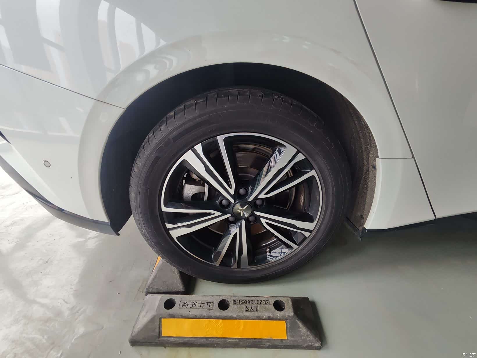 Hongqi H7, 2024 9