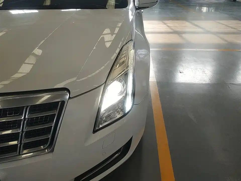 Cadillac XTS