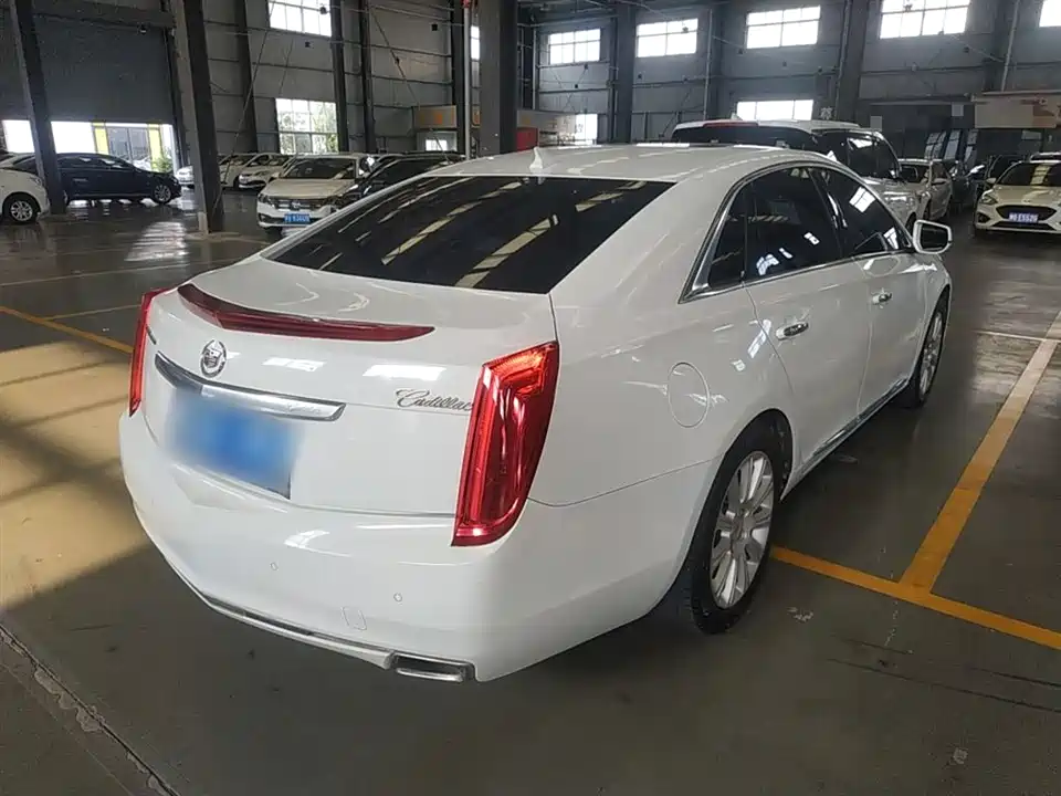 Cadillac XTS