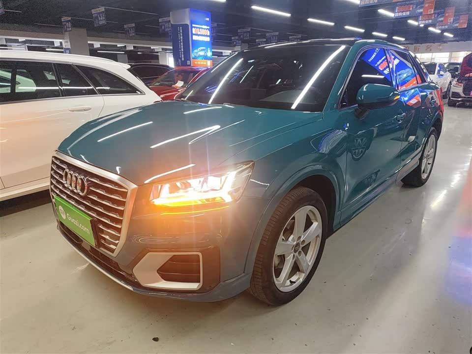 Audi Q2L