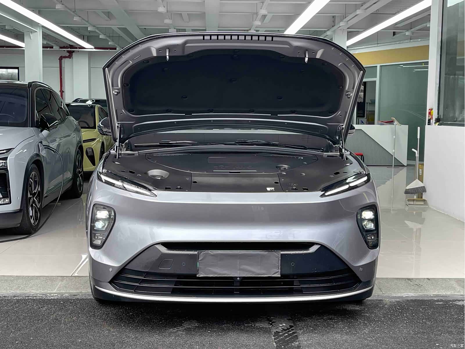 NIO ES8, 2024 15