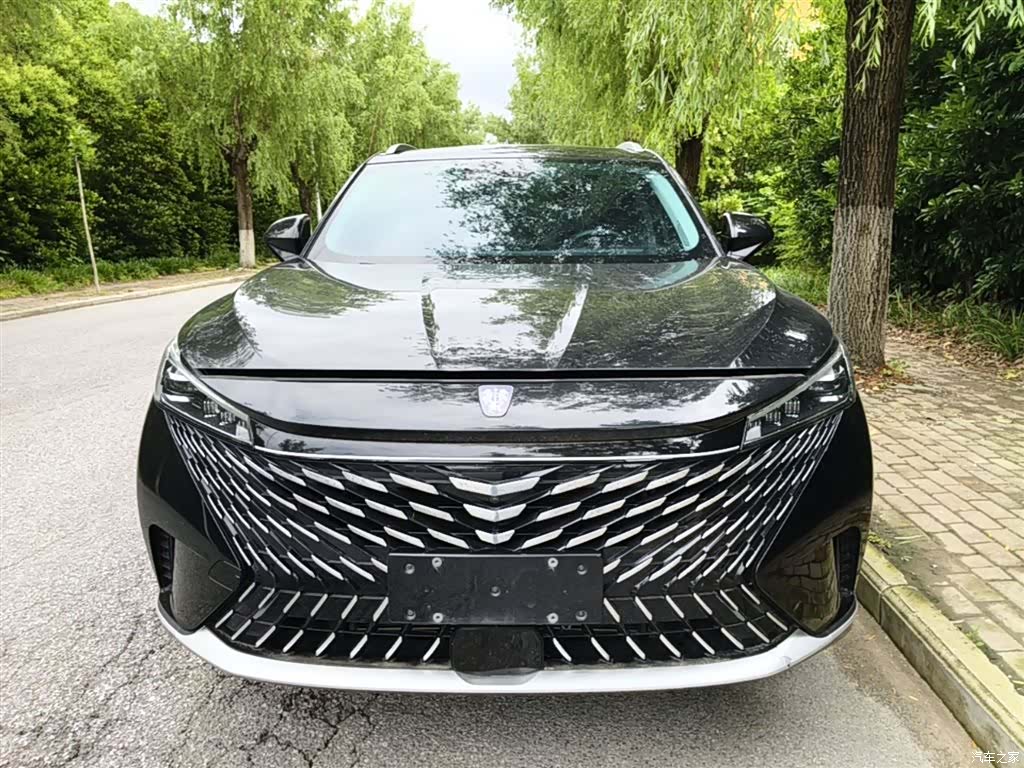 Roewe RX5, 2022 3