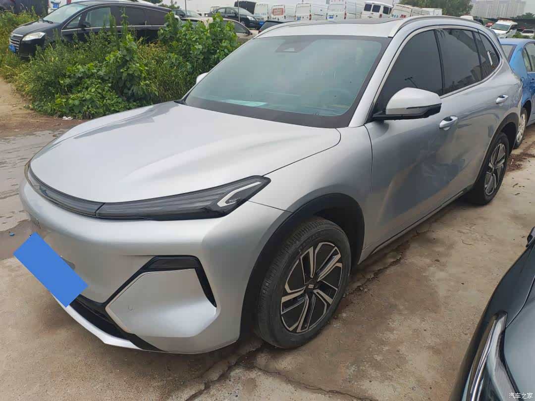 Geely 7, 2025 1