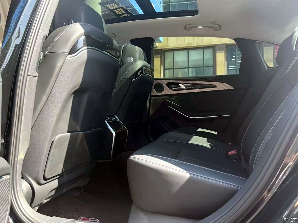 Hongqi H9, 2024 10