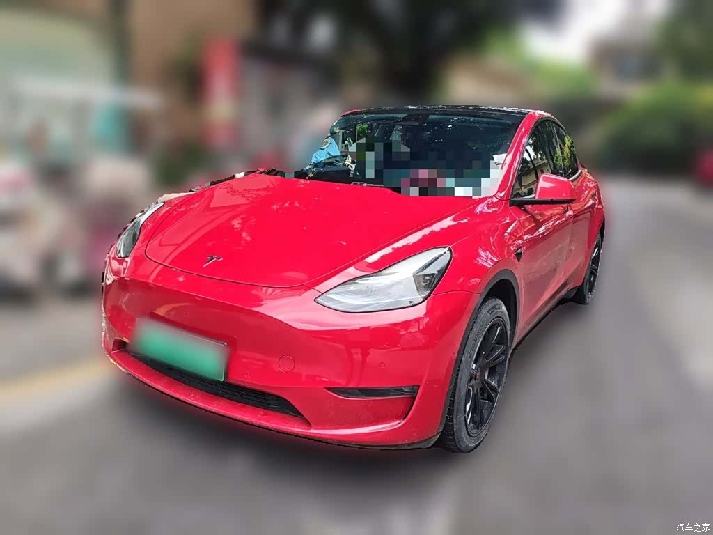 Tesla Model Y, 2023 1