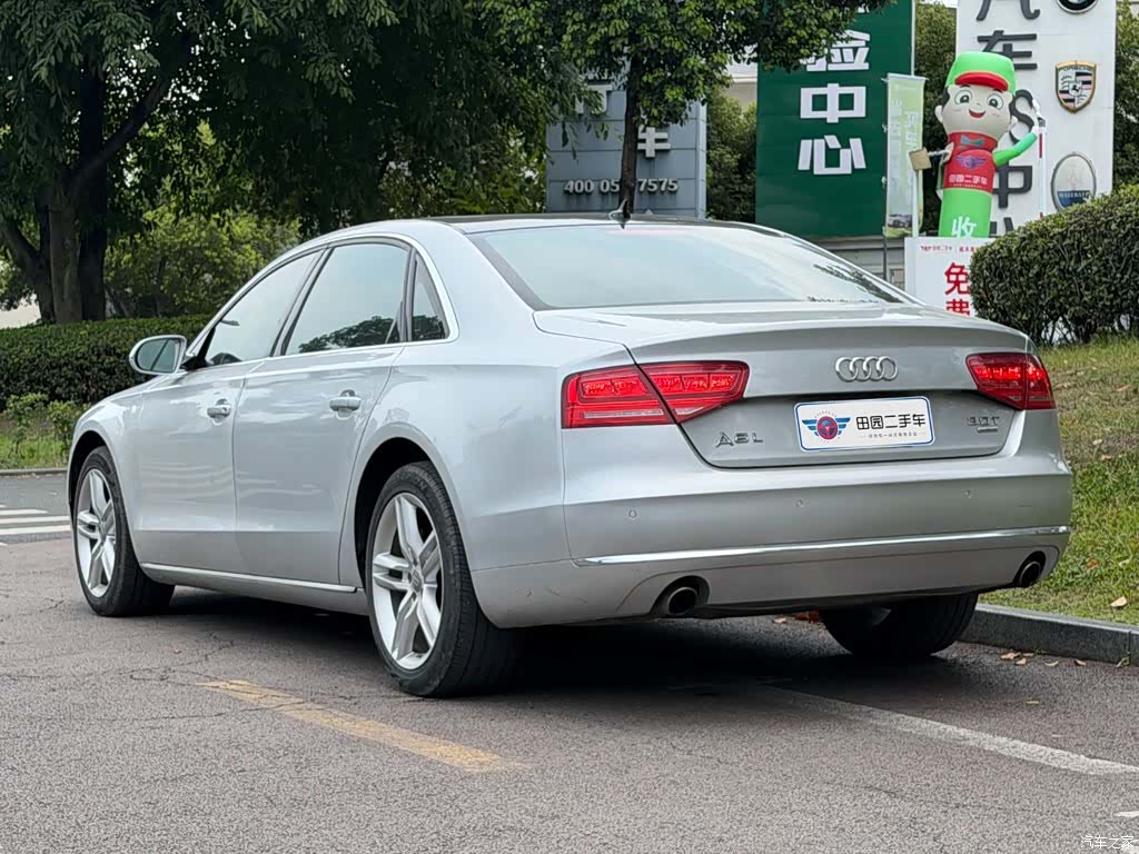 Audi A8L, 2011 4