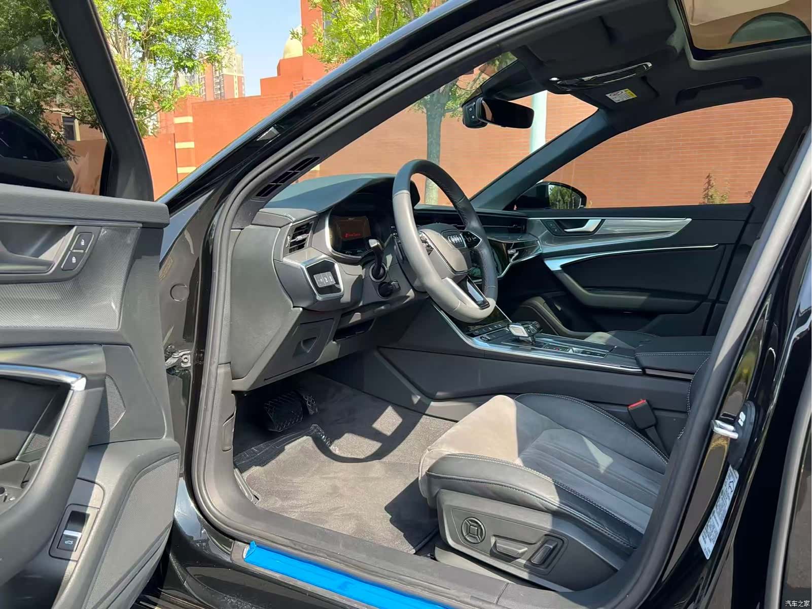 Audi A6L, 2022 10