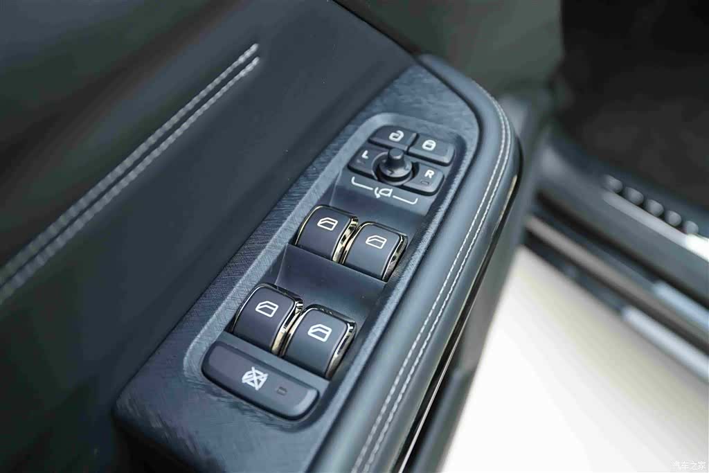 Lynk & Co 01, 2021 11