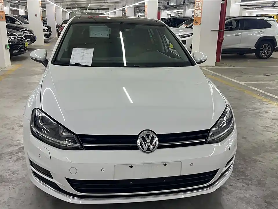 Volkswagen golf
