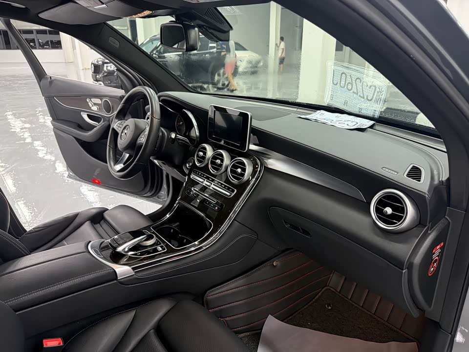 Mercedes-Benz GLC Mercedes-Benz GLC