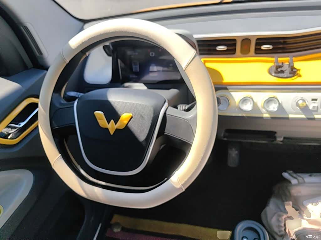Wuling MINIEV, 2022 11