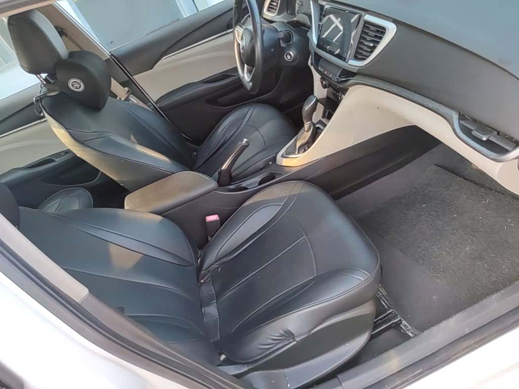 Buick V, 2019 25